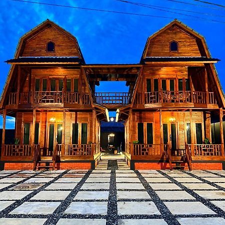 Noerbaya House Bukittinggi Villa Buitenkant foto