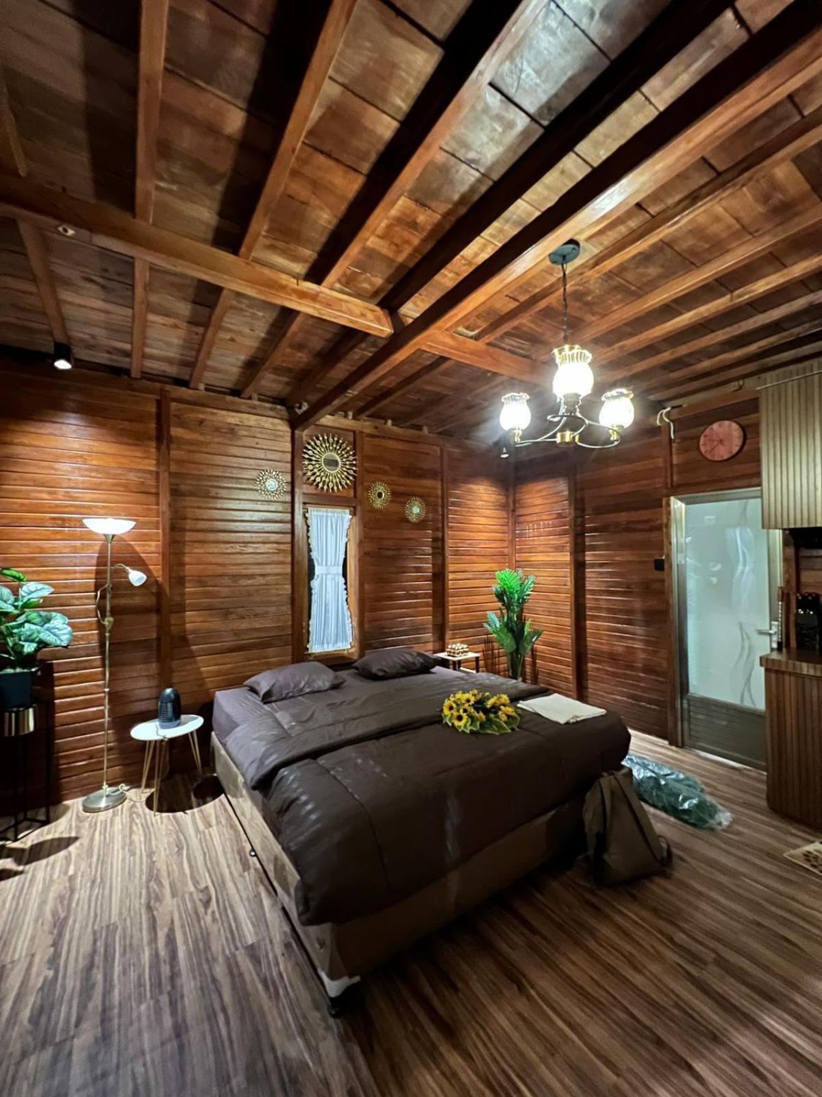 Noerbaya House Bukittinggi Villa Buitenkant foto