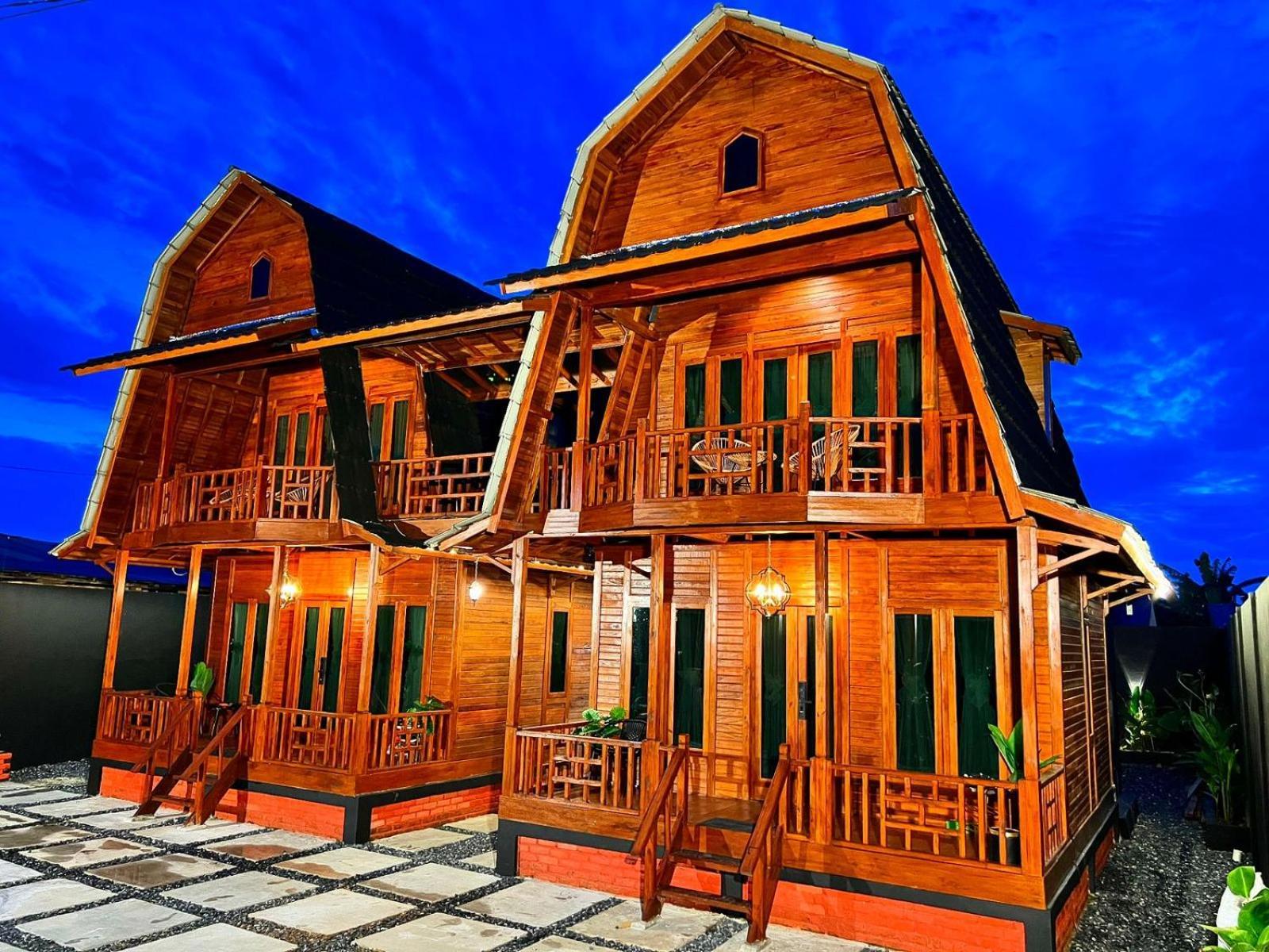 Noerbaya House Bukittinggi Villa Buitenkant foto