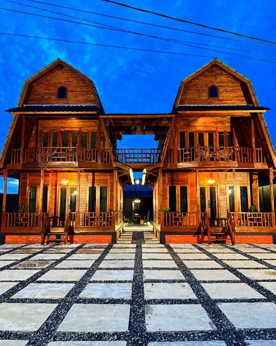 Noerbaya House Bukittinggi Villa Buitenkant foto
